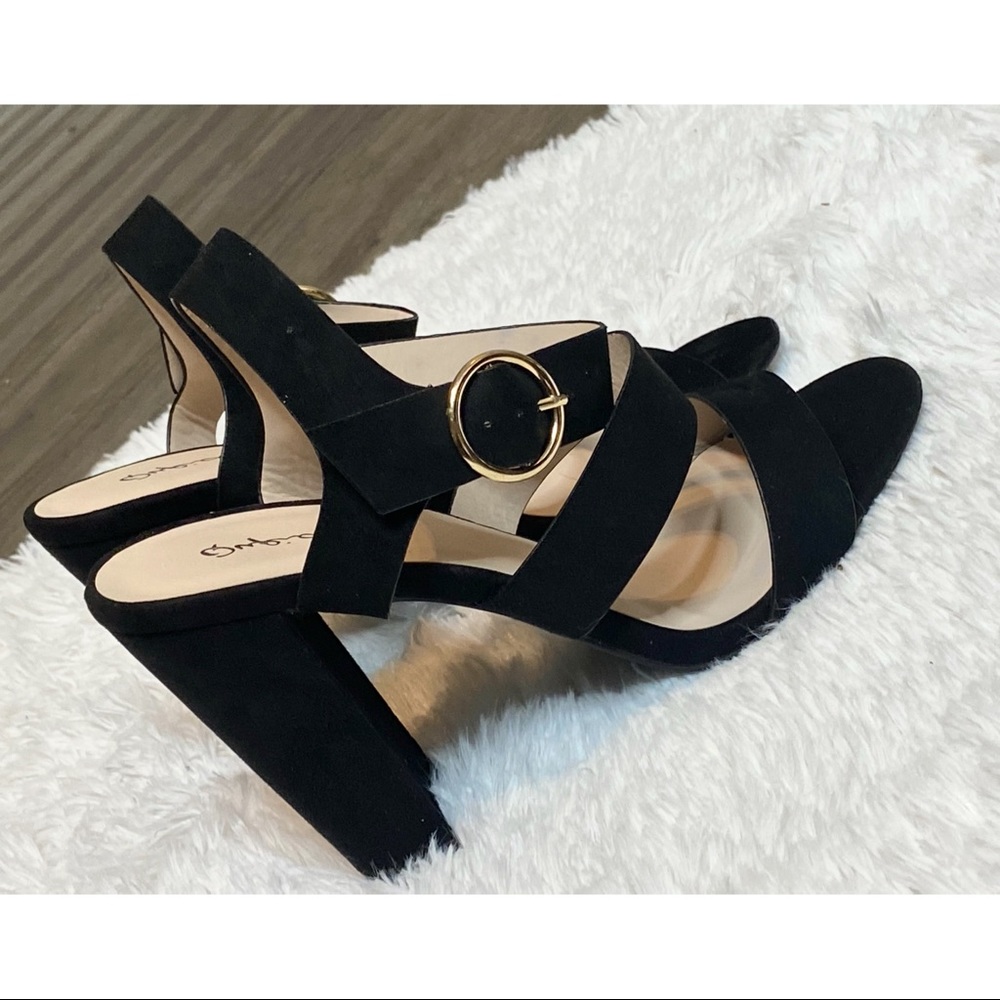 Black Chunky Heels With Straps